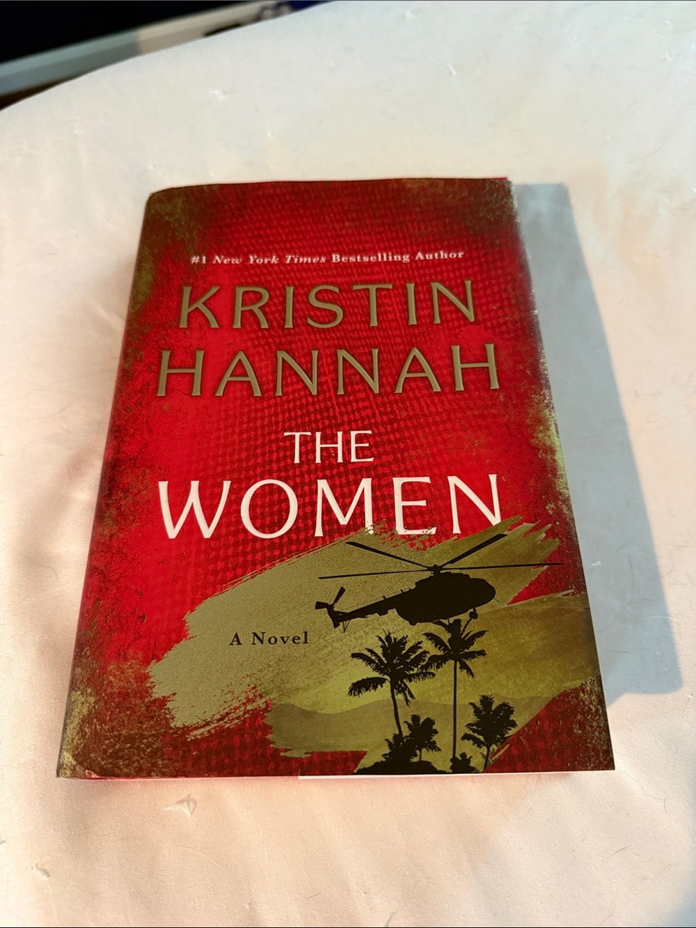 Kristin Hannah "The Women" hardback Book